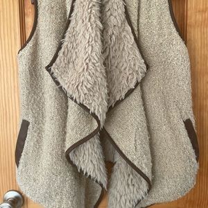 Miami, tan/brown vest size M faux fur